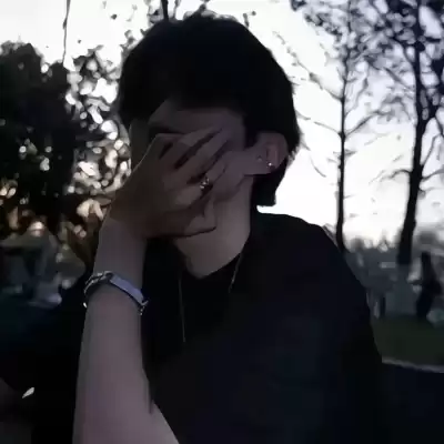 于希月